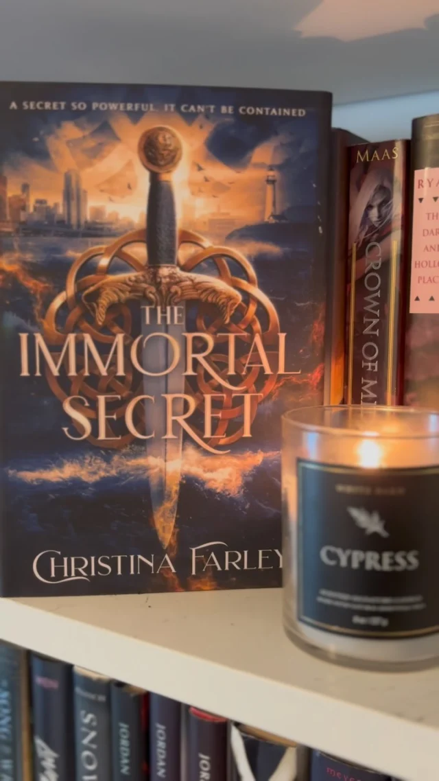 Today is Stuff Your E-Reader!
Get your ebook copy of The Immortal Secret for free plus 1600 romance reads! 
www.RomanceBookWorms.com

#booksbooksbooks #bookworm #reading